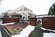 栄生小学校 530m