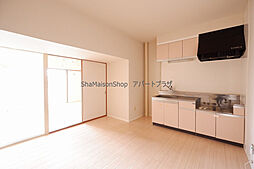 カーメルI 1階2LDKのリビング/ダイニング