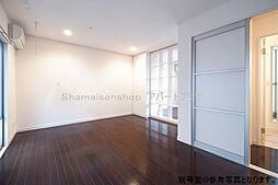 アーバン岩沢 1階ワンルームのリビング/ダイニング