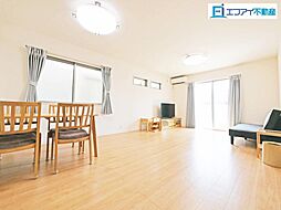 半田市宮本町　戸建 4LDKのリビング/ダイニング