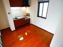 東武伊勢崎線 梅島駅 徒歩17分の賃貸マンション 1階2DKのリビング/ダイニング