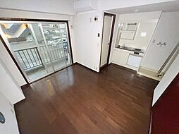 ユネックスヒルズ 2階ワンルームのリビング/ダイニング