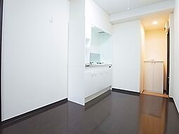 東武伊勢崎線 竹ノ塚駅 徒歩7分の賃貸マンション 2階1DKのリビング/ダイニング