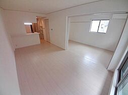 ロイヤルハウス　アール1 301 3階1LDKのリビング/ダイニング