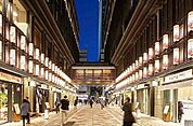 COREDO室町2 徒歩15分。 1130m