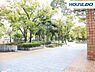 周辺：東遊園地 453m。神戸市役所の南隣にある2.7ヘクタールの公園。イベントも開催されています。敷地内に「こども本の森　神戸」有り。