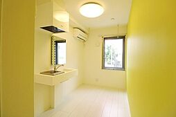 メテオール 204 2階ワンルームのリビング/ダイニング