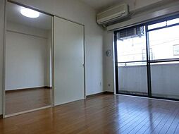 リベラルワタド 208 2階3LDKのリビング/ダイニング