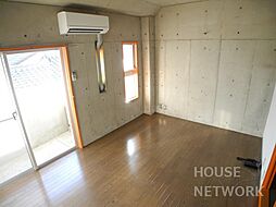 アーバンボート210 303号室 3階1Kのリビング/ダイニング