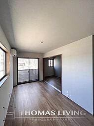 BRAVE BASE 東徳前 B棟 2階1LDKのリビング/ダイニング