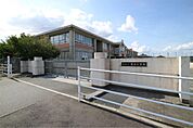 飯塚市立椋本小学校（1465m）