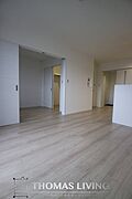 お部屋とLDKを繋げると15.6帖の広々空間になりお客様が多い時でも安心ですね！