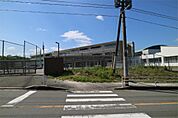 飯塚市立頴田小学校（1361m）