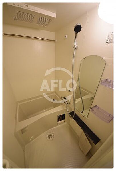 画像7:アドバンス大阪ブリアント　浴室