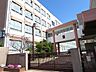 周辺：名古屋市立港西小学校学校教育目標：「明るく伸びる子、仲良く進む子、元気よくはげむ子」豊かな人間性を育むことを目標としている学校です。子どもたちにとって毎日楽しく通える学校を目指しています。 700m