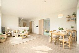 リナージュ名古屋市港区船頭場1丁目 全13区画 5号棟 新築