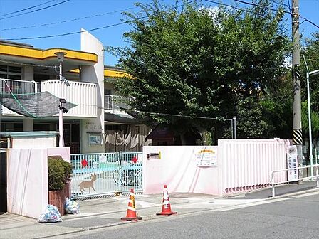 当知保育園【当知保育園】名古屋市立の保育園。外あそびや水あそびなど体をつかった遊びを取り入れています。行事は夏祭りと運動会があります。また、お誕生日月には保護者も参加してお誕生日会をしています…