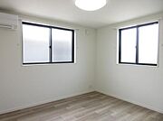 洋室7.3帖