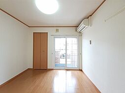 富山地方鉄道2系統 小泉町駅 徒歩11分の賃貸アパート 1階ワンルームのリビング/ダイニング