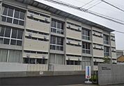 岐阜市立岐阜中央中学校（873m）