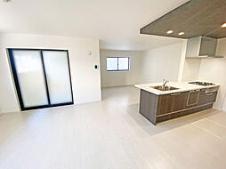 加古川町木村／全3棟 4LDKのリビング/ダイニング