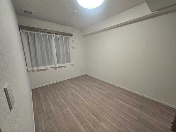 寝室を拡大表示