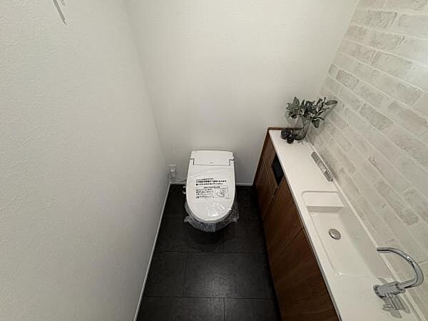 トイレを拡大表示