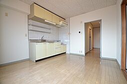 広島電鉄宮島線 東高須駅 徒歩2分の賃貸マンション 4階2DKのリビング/ダイニング