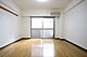 リビング...