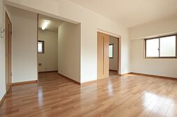 JR可部線 七軒茶屋駅 徒歩12分の賃貸マンション 1階2LDKのリビング/ダイニング