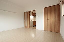 JR可部線 古市橋駅 徒歩7分の賃貸マンション 4階1Kのリビング/ダイニング