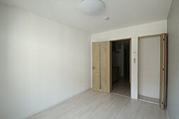 JR山陽本線 横川駅 徒歩16分の賃貸アパート 3階1Kのリビング/ダイニング