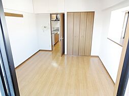 JR山陽本線 向洋駅 徒歩21分の賃貸マンション 3階1Kのリビング/ダイニング