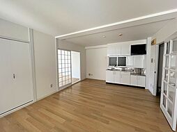 広島電鉄2系統 十日市町駅 徒歩3分の賃貸マンション 4階1LDKのリビング/ダイニング