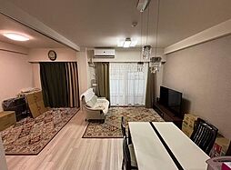 プレイズ北千住 3LDKのリビング/ダイニング