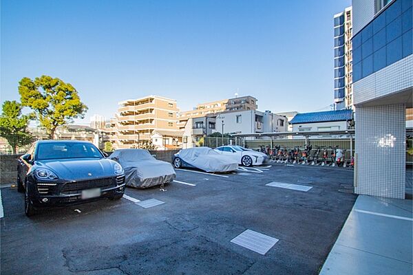 駐車場を拡大表示