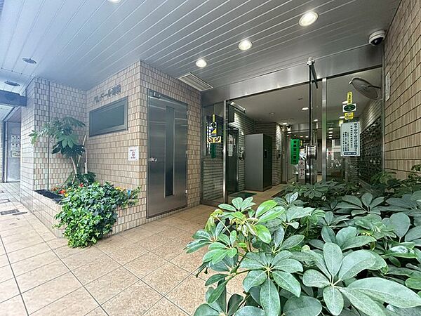 エントランスを拡大表示