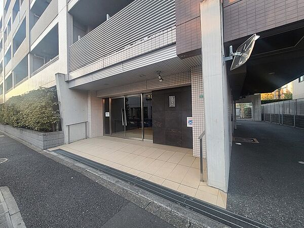 エントランスを拡大表示