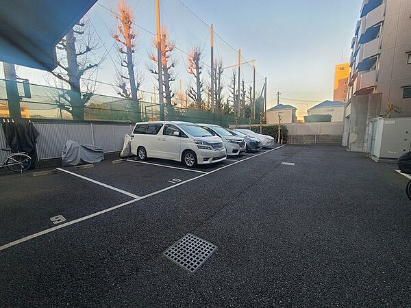 駐車場を拡大表示