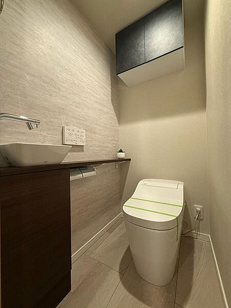 トイレを拡大表示