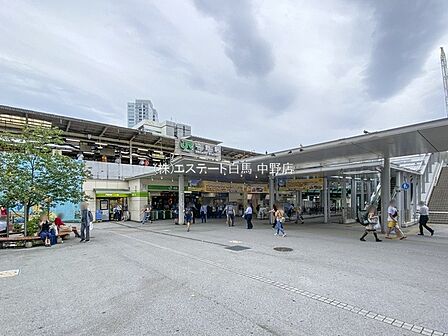 中央本線・東京メトロ東西線「中野」駅(690m)