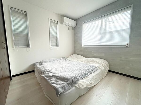 寝室を拡大表示