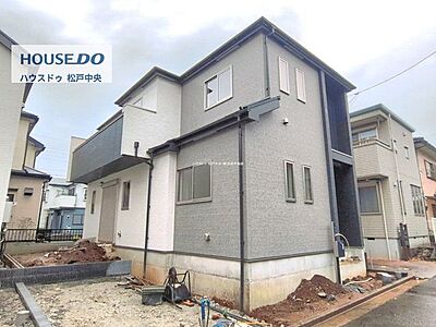 外観:◎外観:A号棟(9/30撮影)【室内ご見学可能です♪】◆京成松戸線「くぬぎ山」駅 歩10分!◆安心の高台に立地◎◆お子様の学校は松飛台小学校・牧野原中学校 外観:◎外観:A号棟(9/30撮影)【室内ご見学可能です♪】◆京成松戸線「くぬぎ山」駅 歩10分!◆安心の高台に立地◎◆お子様の学校は松飛台小学校・牧野原中学校