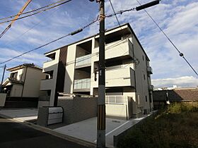 ウインドベル堺東 101 ｜ 大阪府堺市堺区南田出井町2丁1-15（賃貸マンション1LDK・1階・42.72㎡） その1