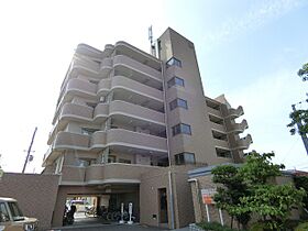 カサベルデ中百舌鳥 203 ｜ 大阪府堺市北区中百舌鳥町4丁554-1（賃貸マンション3LDK・2階・61.78㎡） その1