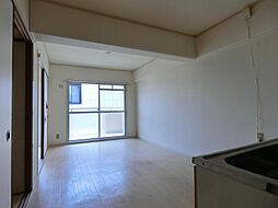 オーツーマンション 3階3LDKのリビング/ダイニング