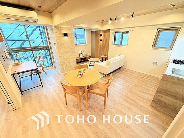 リビング/ダイニング 横浜市西区桜木町7丁目45-5