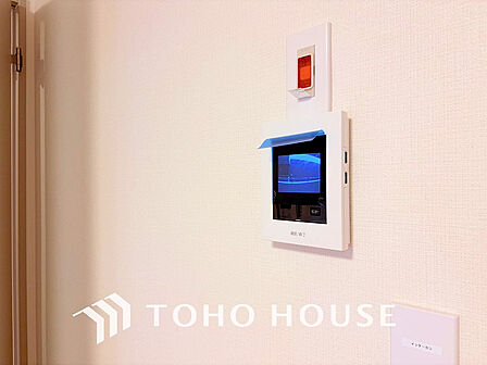 来客が一目でわかるモニター付きインターホン
