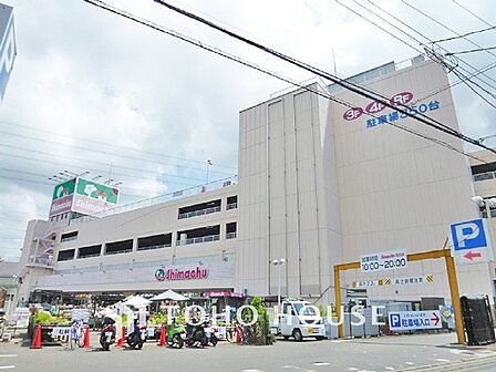 島忠 荏田店 距離500m