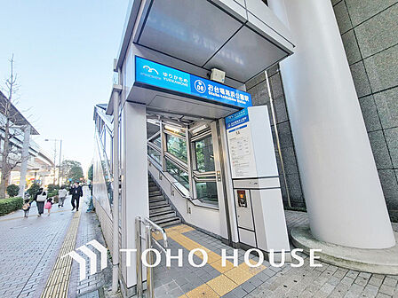 ゆりかもめ「お台場海浜公園」駅 距離160m
